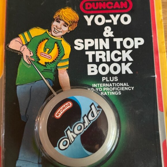Duncan Proyo Yo-Yo and Spin Top Trick Book, 3290TB - Picture 8 of 10